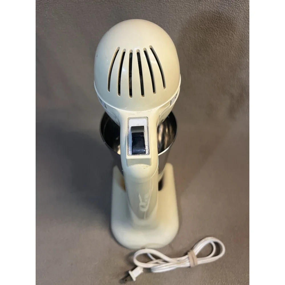 Hamilton Beach DrinkMaster‎ Classic Milkshake Maker Cream 2 Speed Mixer with Cup